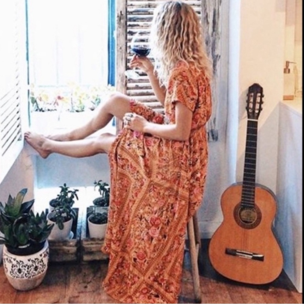 Amber babushka gown 🧡